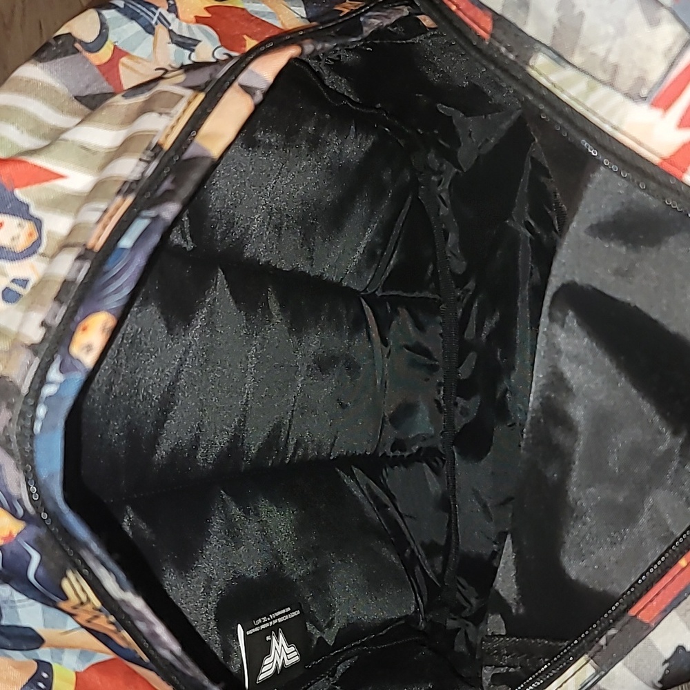 Wonder Woman Backpack - Picture 6 of 8